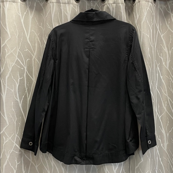 DG2 by Diane Gilman Elegant Black Jacket 1X NWT with two vertical side pockets - Picture 3 of 5